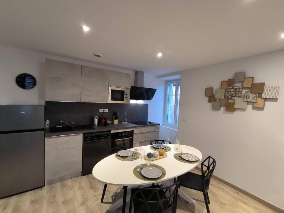 T2 -55M2- Elegant Et Chaleureux Montbrison Exterior foto